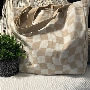 Stylish Beige and White Checkered Tote Bag NWT